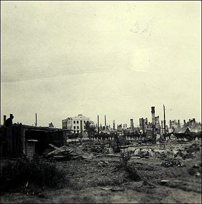 Miasto na fotografiach z czasów II wojny światowej . Ruiny Witebska. Fotografia anonimowego żołnierza Wehrmachtu 1941-44 - Miasto na fotografiach z czasów II wojny światowej . Ruiny Witebska. Fotografia anonimowego żołnierza Wehrmachtu 1941-44
