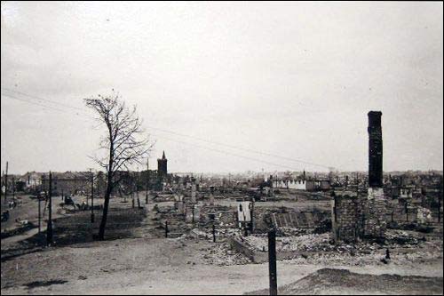 Miasto na fotografiach z czasów II wojny światowej . Ruiny Witebska. Fotografia anonimowego żołnierza Wehrmachtu 1941-44 - Miasto na fotografiach z czasów II wojny światowej . Ruiny Witebska. Fotografia anonimowego żołnierza Wehrmachtu 1941-44
