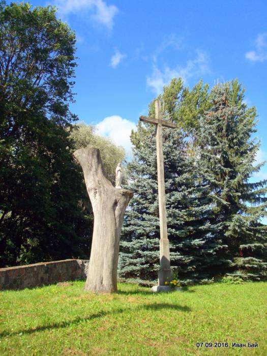 Miluncy (Pielikany). In the village 
