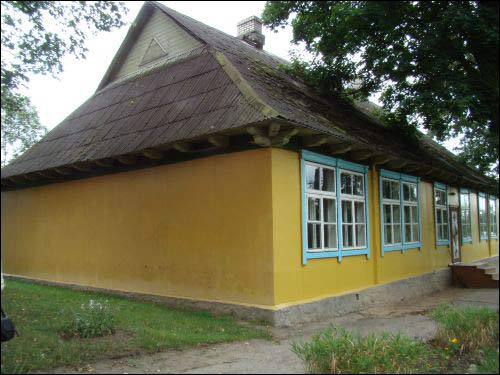 Miluncy (Pielikany). In the village 