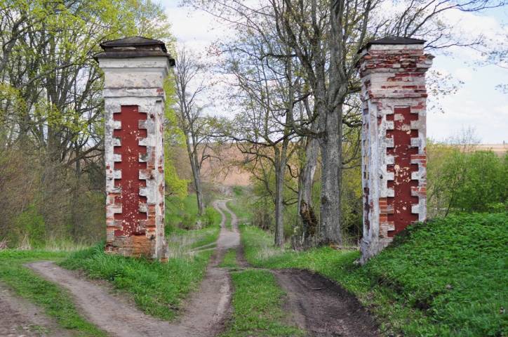 Kozłowszczyzna. Dwór gospodarczy Druckich-Lubeckich