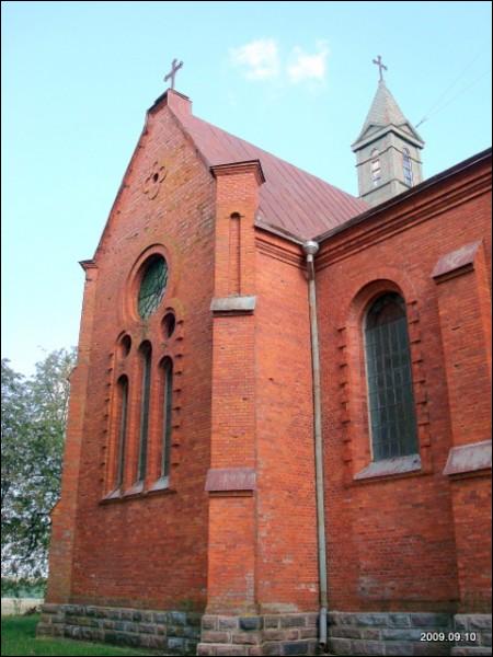 Karkažiškė. Catholic church of St. Peter and St. Paul