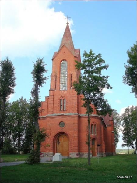 Karkažiškė. Catholic church of St. Peter and St. Paul