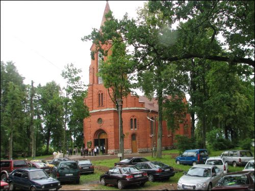 Karkažiškė. Catholic church of St. Peter and St. Paul