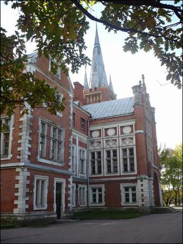  - Estate of Tyszkiewicz. Tyszkiewicz's palace, fragment