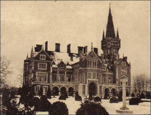  - Estate of Tyszkiewicz. Palace at the german postcard from 1916