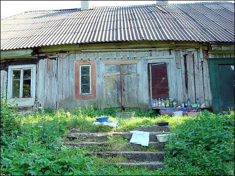  - Manor . 