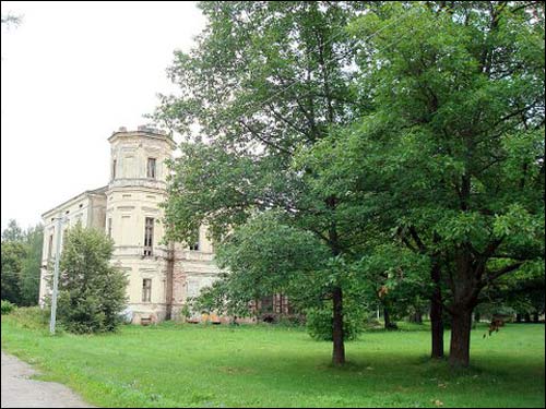 Biała Waka. Zespół pałacowo-parkowy Łęskich