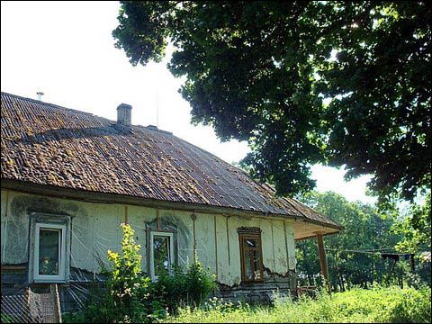  - Dwór Giedrojców. Fragment fasady północnej