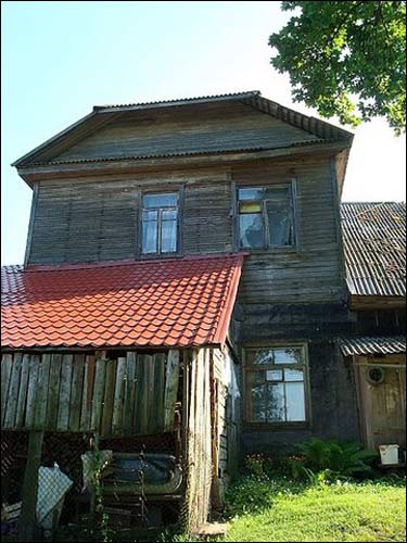  - Dwór Giedrojców. Fragment fasady północnej