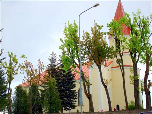 Maišiagala. Catholic church of the Assumption of the Blessed Virgin Mary