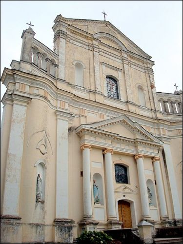 Szumsk. Kościół Św. Michała Archanioła i klasztor Dominikanów