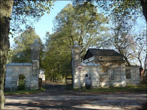 Waka. Zespół pałacowo-parkowy Tyszkiewiczów
