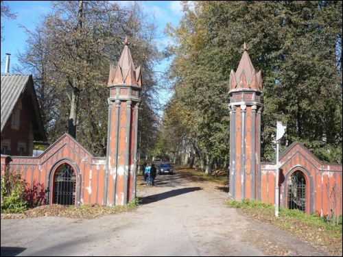 Waka. Zespół pałacowo-parkowy Tyszkiewiczów