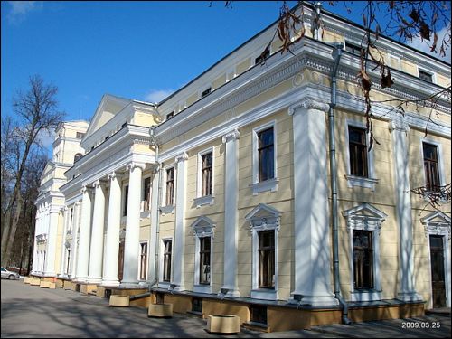  - Manor . 