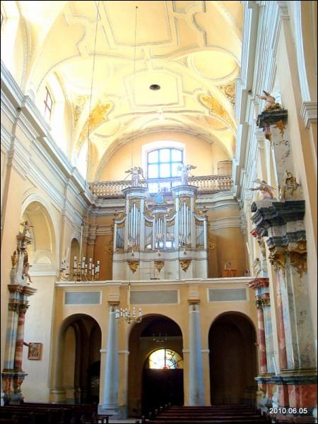  - Kościół Wszystkich Świętych i klasztor Karmelitów. 