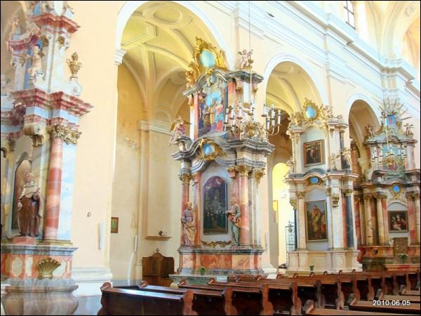  - Kościół Wszystkich Świętych i klasztor Karmelitów. 