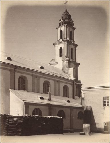 Wilno |  Kościół Matki Boskiej Pocieszenia i klasztor augustianów. Kościół Matki Boskiej Pocieszenia na fotografii Jana Bułhaka z 1914 r