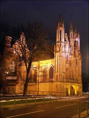  - Kościół Św. Anny. Kościół Św. Anny nocą