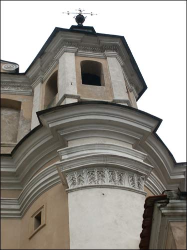  - Kościół Św. Michała Archanioła i klasztor Bernardynek. Fragment fasady bocznej