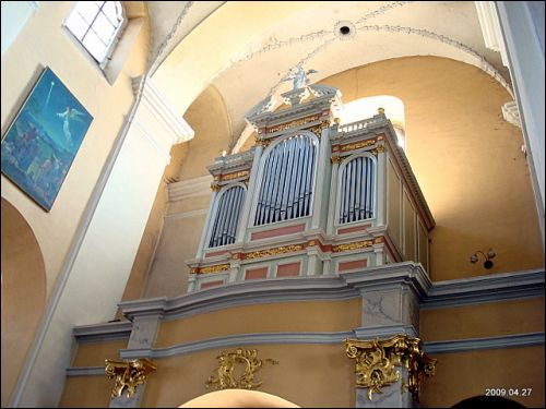 - Kościół Św. Rafała i klasztor Jezuitów. Chór i organy