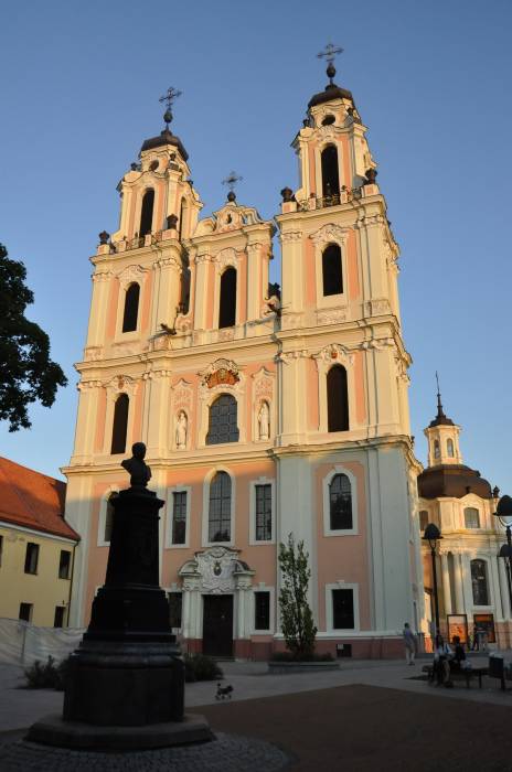  - Kościół Św. Katarzyny i klasztor Benedyktynek. 