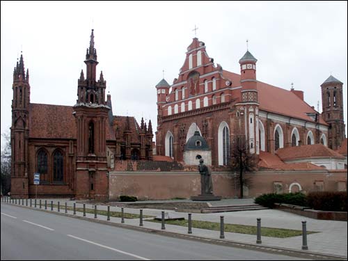  - Kościół Śww. Franciszka i Bernardyna i klasztor Bernardynów. Kościoły św. Anny i Bernardynów