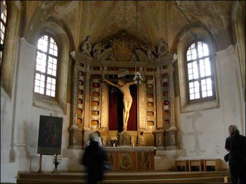  - Kościół Śww. Franciszka i Bernardyna i klasztor Bernardynów. Kaplica Krucyfiksu (XV w)
