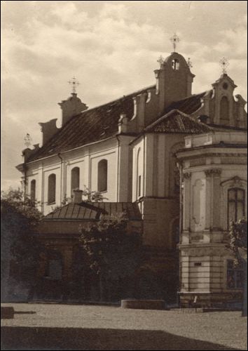  - Kościół Św. Jerzego i klasztor Karmelitów. Kościół na fotografii Jana Bułhaka z 1913 r