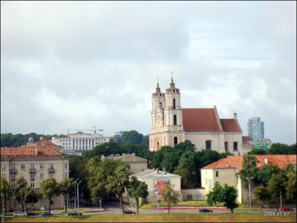Vilnius.  Catholic church of St. Jacob and St. Philip and the Monastery of Dominican