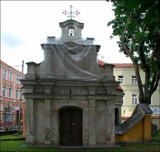  - Kościół Wniebowzięcia NMP i klasztor OFM. Kaplica Suzinów (2009 r.)