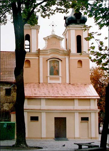  - Kościół Św. Krzyża i klasztor Bonifratów. Kościół, fasada główna, fot. 2003
