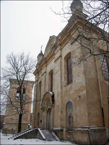 Vilnius. Orthodox church of the Holy Trinity and the monastery of Basilians (Uniate)