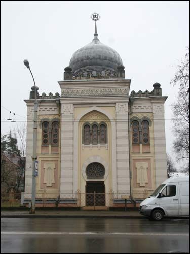  -  Kienesa. Fasada główna