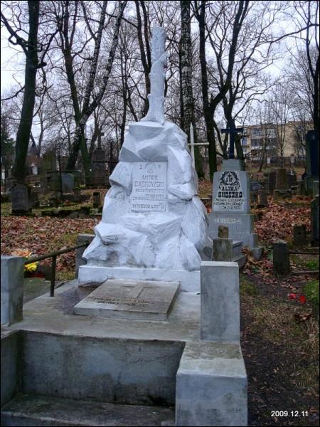 Wilno. Cmentarz Bernardyński