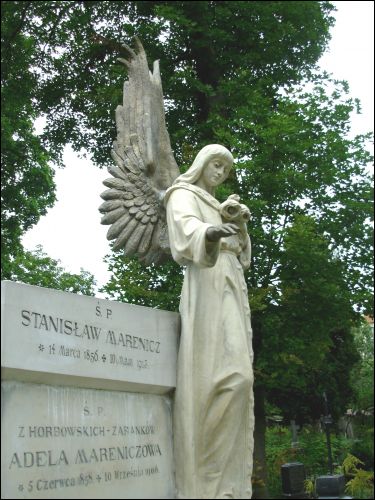  - Cmentarz Bernardyński. Anioł na grobie Mareniczów, 09 2007
