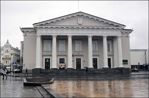 Vilnius.  Town hall 