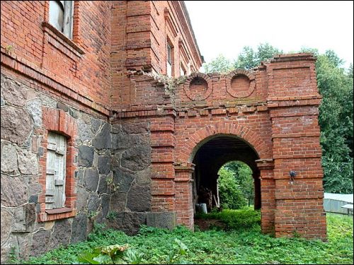  - Manor . 