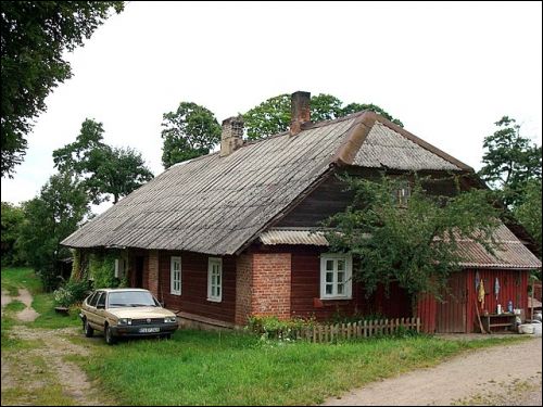  - Manor . 