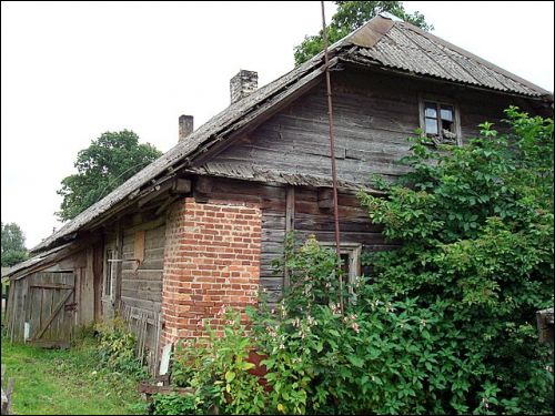  - Manor . 