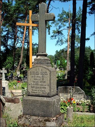 Niemenczyn. Cmentarz katolicki. Kaplica