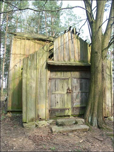 Omelaniec. Kaplica cmentarna 