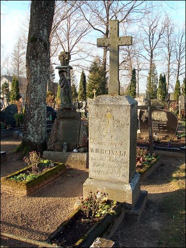 Kiernów. Cmentarz chrześcijański