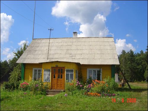 Ureliai. In the village 