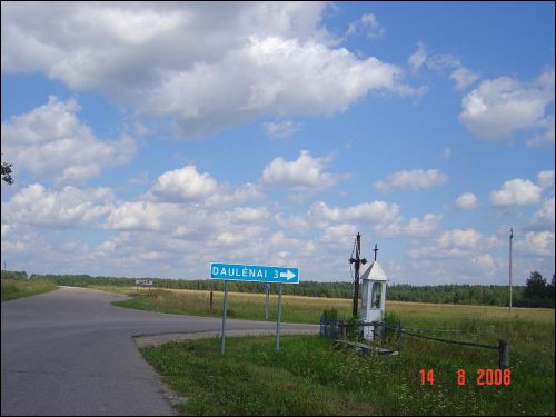 Ureliai. In the village 