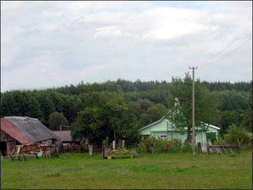 Giełožy. In the village 