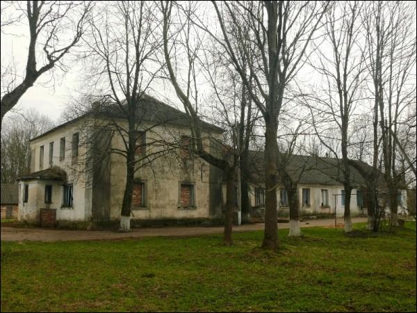 Pieramoha (Kapyły). Manor of Roth