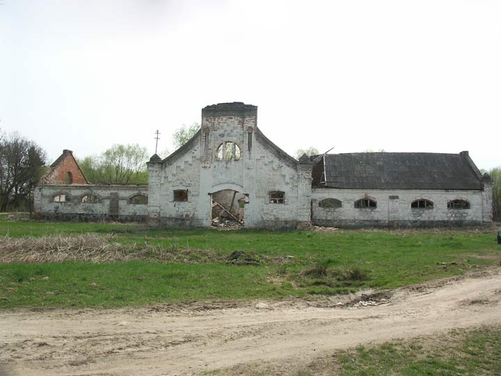 Перамога (Капылы). Гаспадарчы двор Ротаў