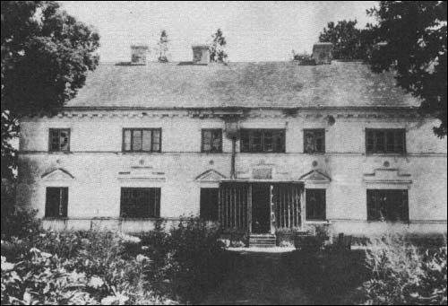  - Dwór Rodziewiczów. Dwór od strony ogrodu. Fot. przed 1939 r.