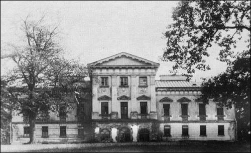 Fot. z książki Romana Aftanazego 'Dzieje rezydencji na dawnych kresach Rzeczypospolitej' Tom I, Wydawnictwo Ossolineum Wrocław 1991 Swojatycze. Pałac Czapskich